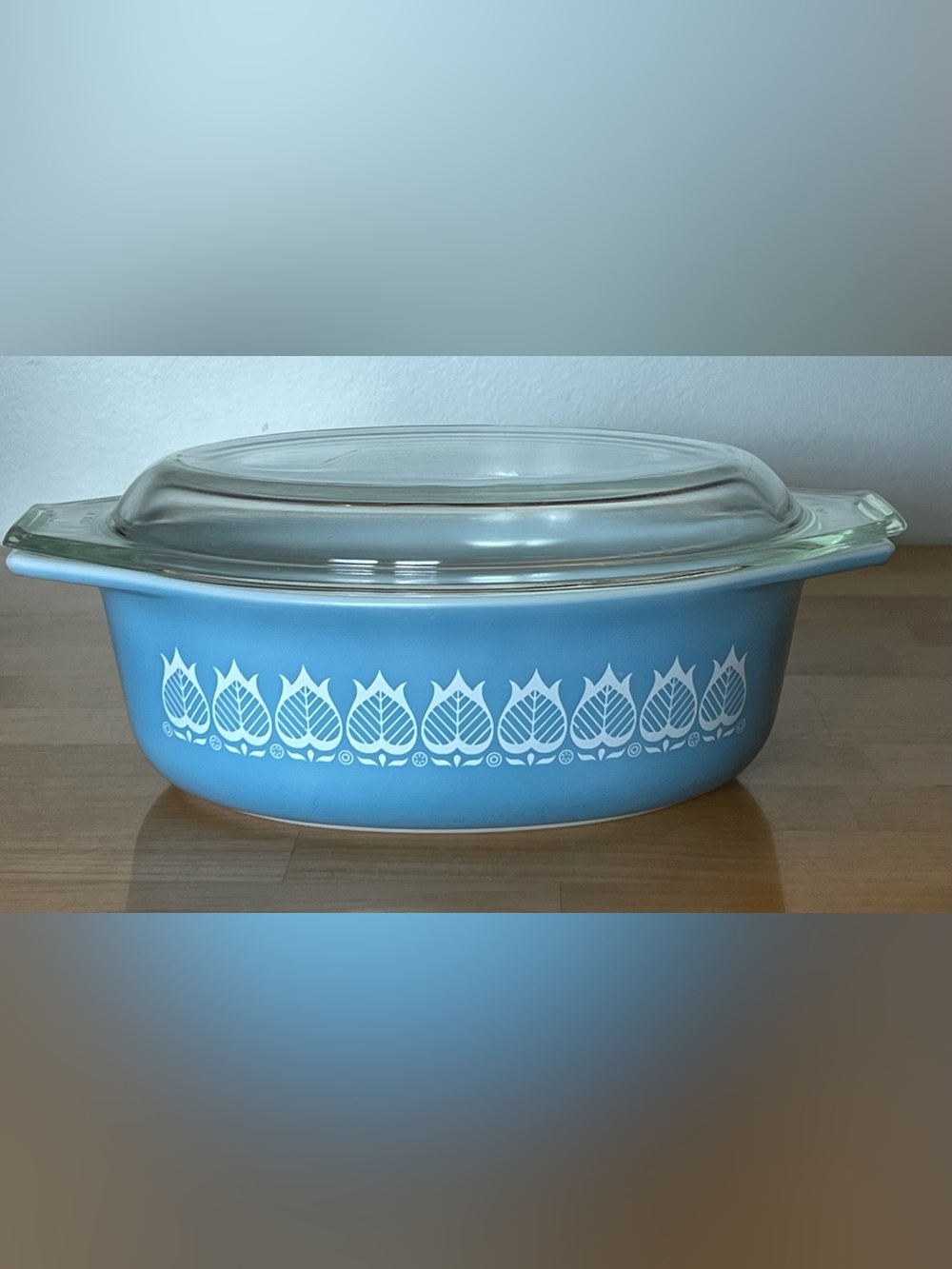Vintage Pyrex Tulips 043 Casserole